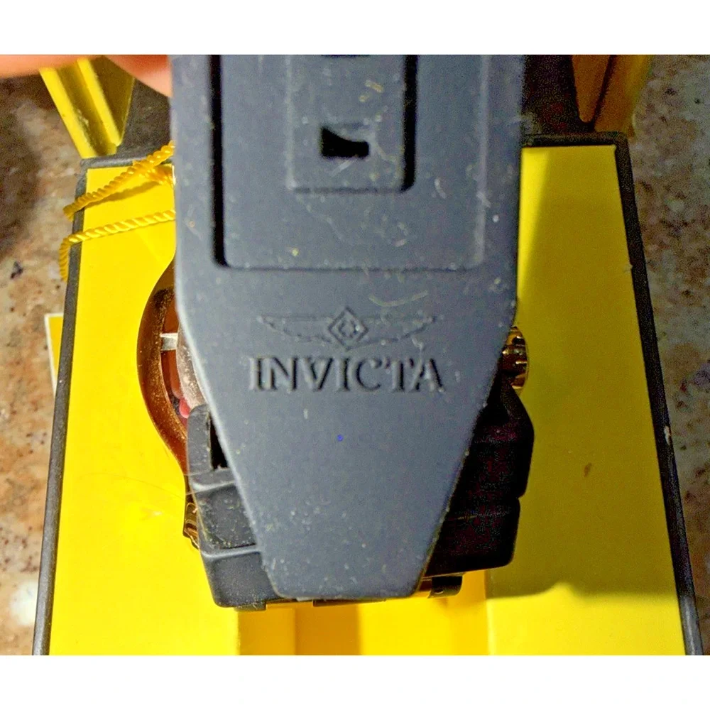 Invicta 17884 Pro Diver Chronograph Watch